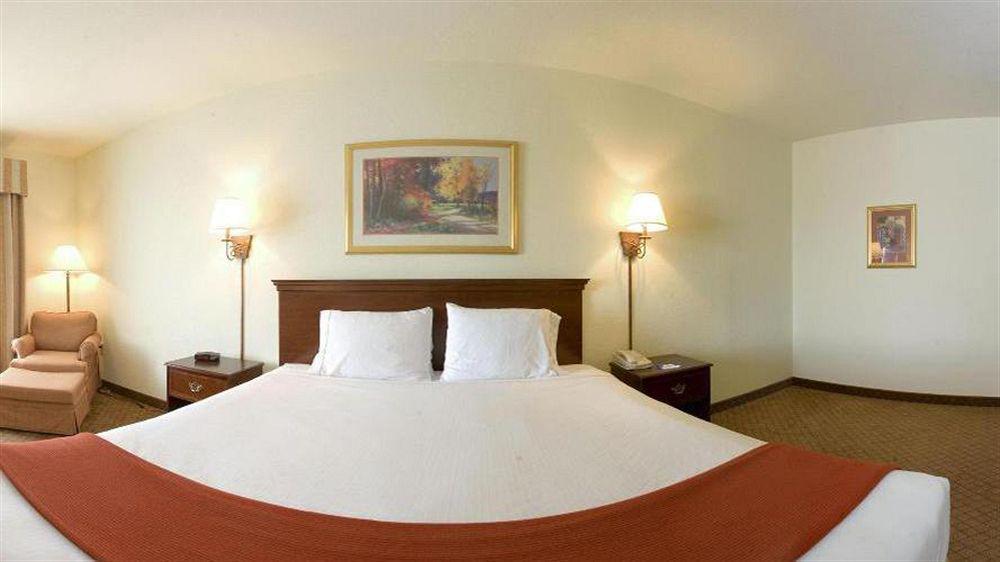Holiday Inn Express Hotel And Suites Weslaco By Ihg Bagian luar foto