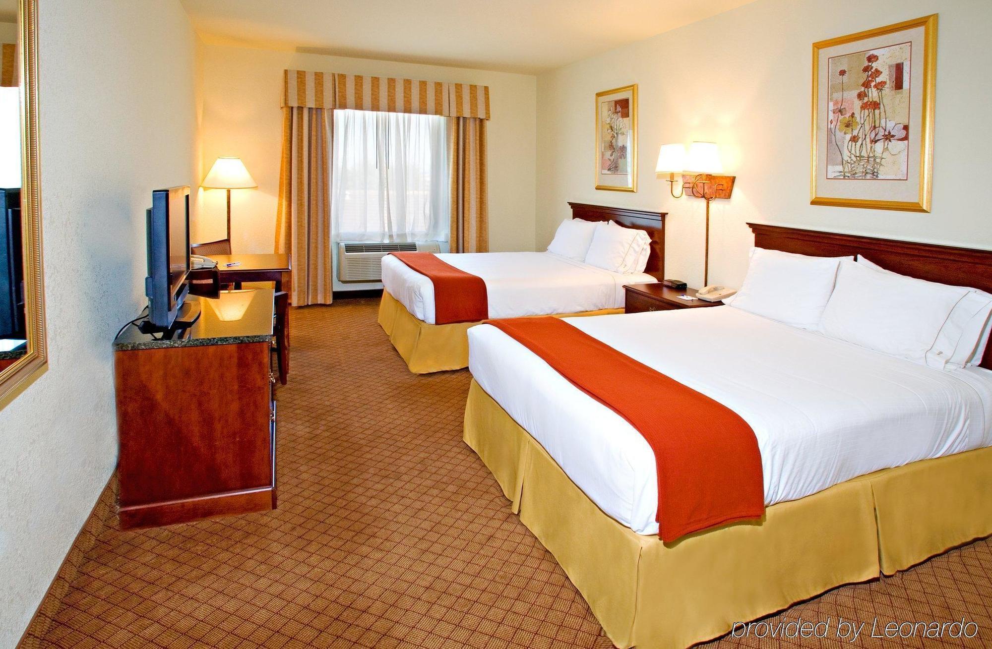 Holiday Inn Express Hotel And Suites Weslaco By Ihg Ruang foto