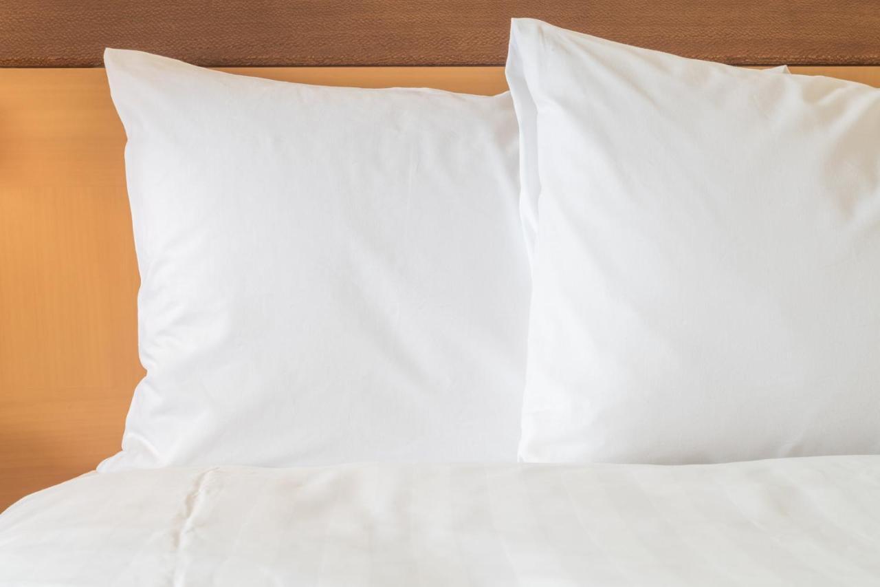 Holiday Inn Express Hotel And Suites Weslaco By Ihg Bagian luar foto